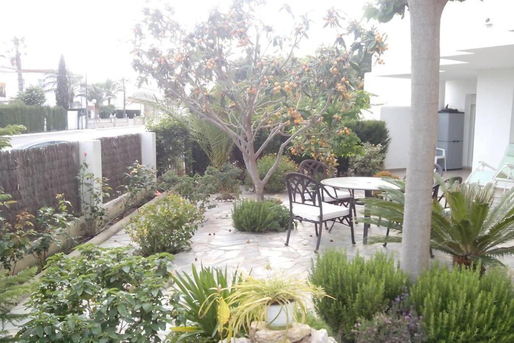 Bonito apartamento de 3 hab. con jardín Roses Exterior foto